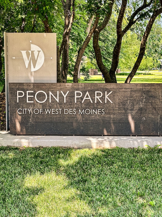 Brown sign for Peony Park in the City of West Des Moines.