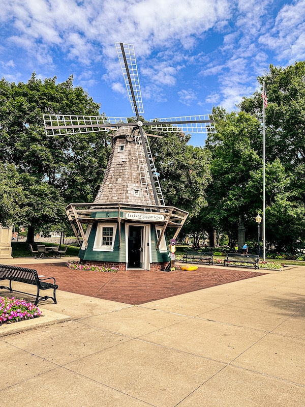The Pella Visitors Center windmill