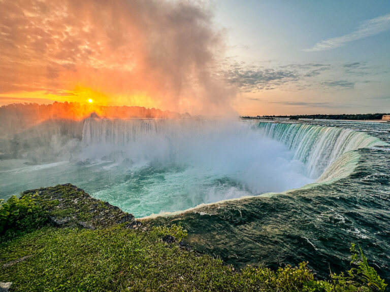 Ultimate Guide for Planning a Trip to Niagara Falls Canada